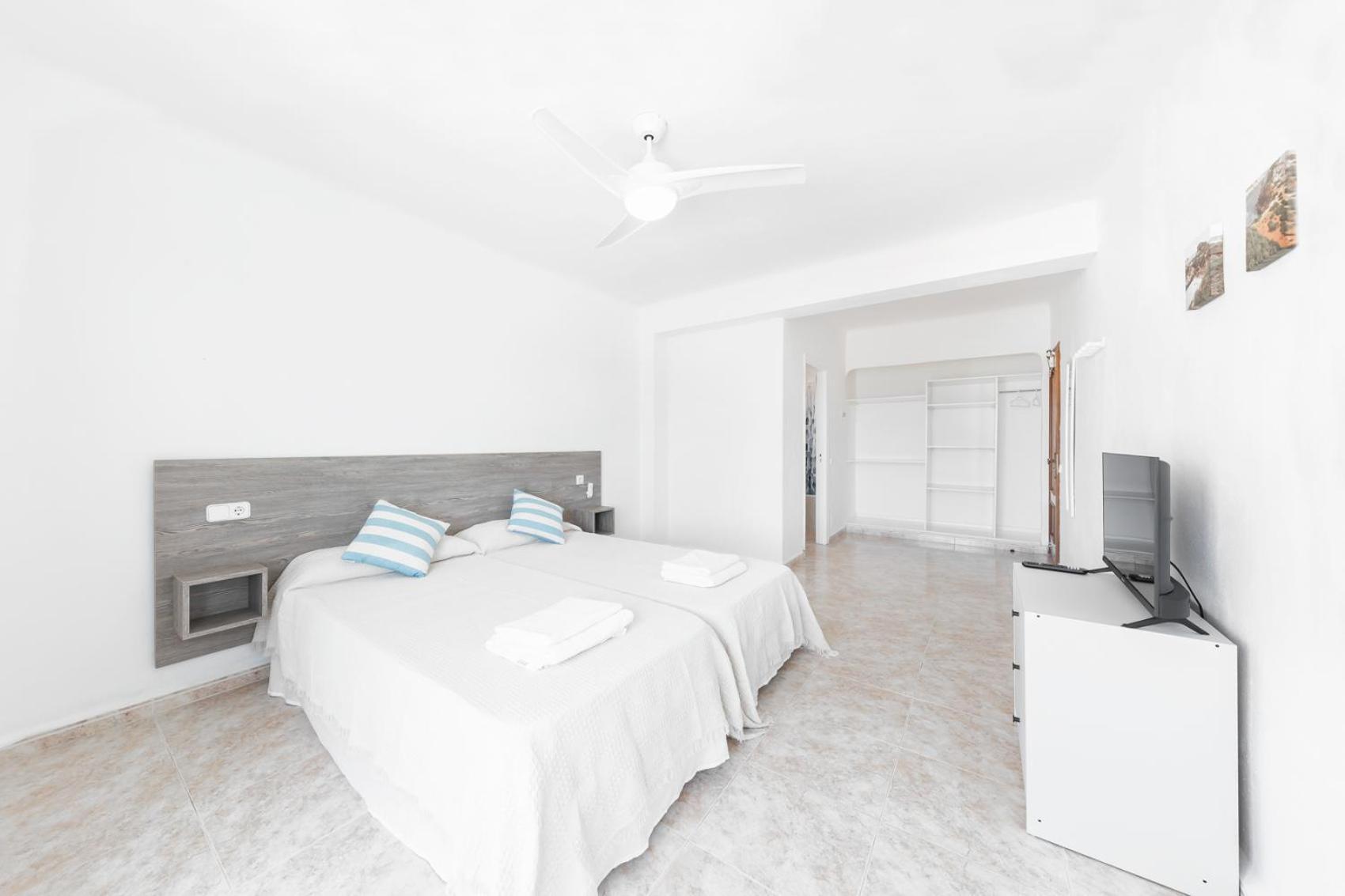 Hostal Cala Llombards Zewnętrze zdjęcie