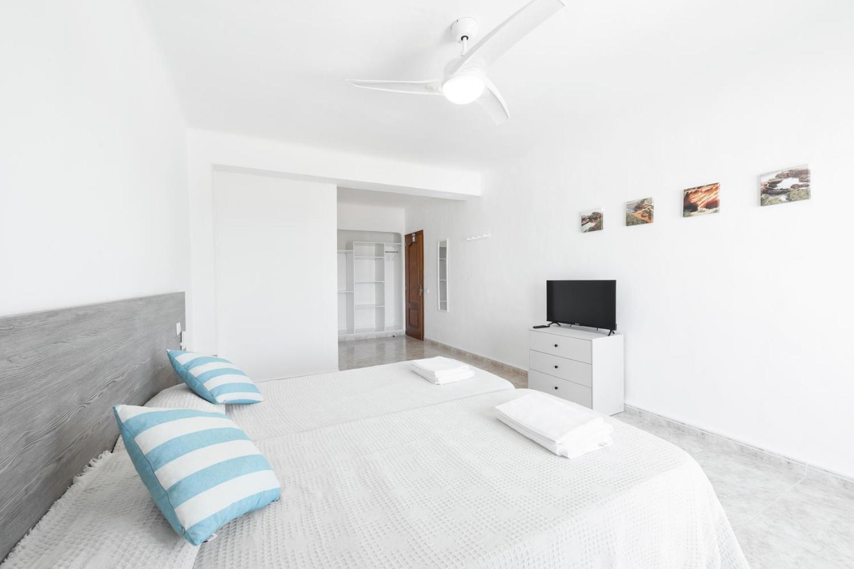 Hostal Cala Llombards Zewnętrze zdjęcie
