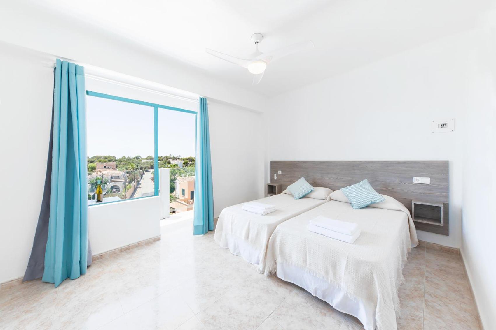Hostal Cala Llombards Zewnętrze zdjęcie